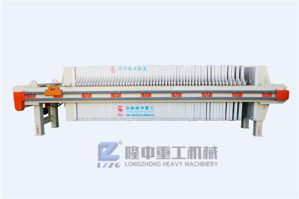 隆中知道：廂式壓濾接觸水時間長 對設(shè)備有影響嗎