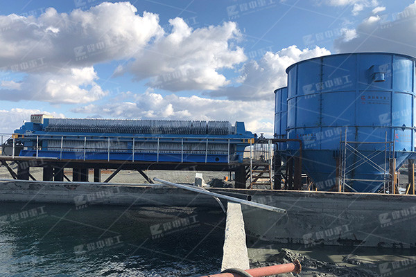 污泥廂式壓濾機(jī)操作時需要注意哪些問題？