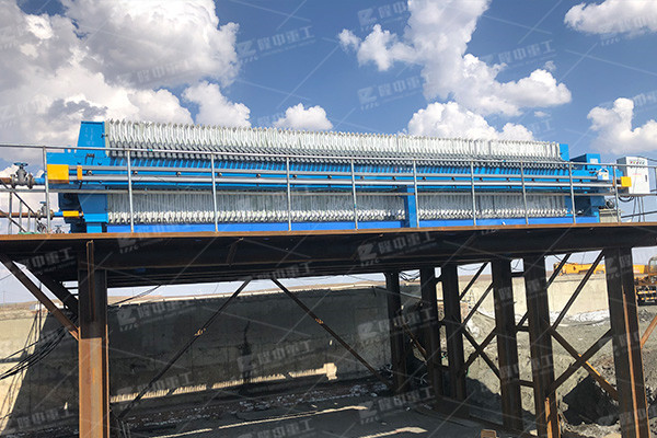 污泥怎么處理，用什么處理設(shè)備，污泥脫水機(jī)可以選擇