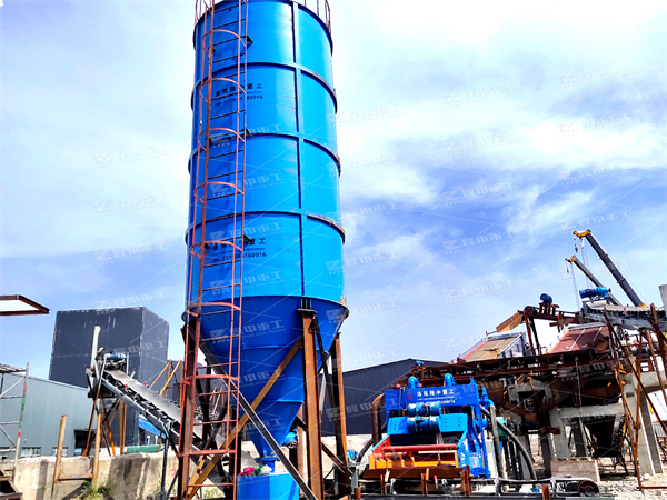 時(shí)產(chǎn)300噸機(jī)制砂生產(chǎn)線要投資多少錢 政府為什么不支持機(jī)制砂？