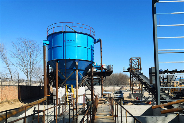 時(shí)產(chǎn)300噸機(jī)制砂生產(chǎn)線要投資多少錢 政府為什么不支持機(jī)制砂？